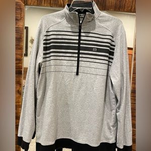 Travis Mathew 1/2 zip pullover size medium M
